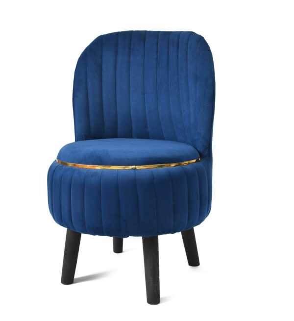 PLUSH PLEATED CHAIR